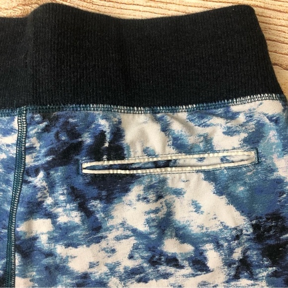 Lululemon Joggers - Picture 6 of 11